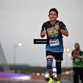 Runner Photo 9250587