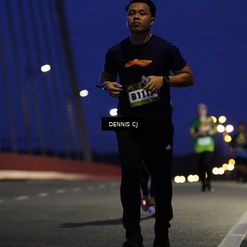 Runner Photo 9250595
