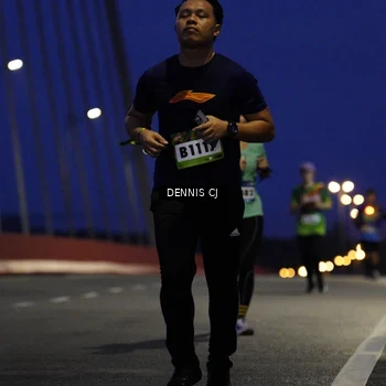 Runner Photo 9250602