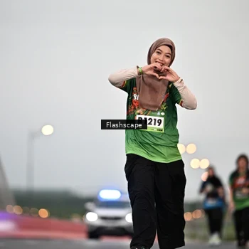 Runner Photo 9250616