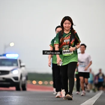 Runner Photo 9250681