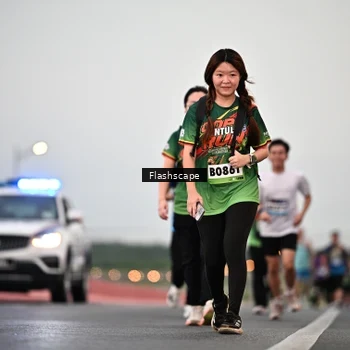 Runner Photo 9250701