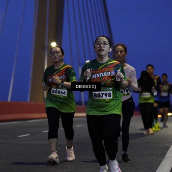 Runner Photo 9250728