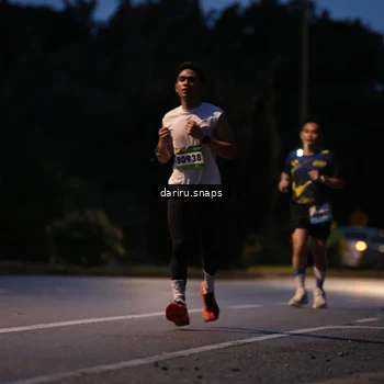 Runner Photo 9250785