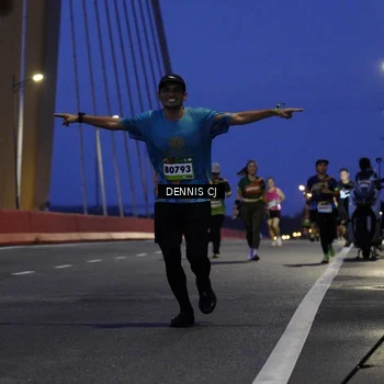 Runner Photo 9250804