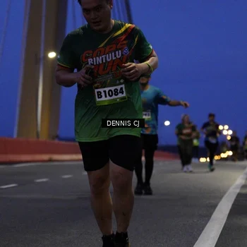 Runner Photo 9250815