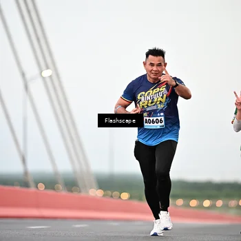 Runner Photo 9250991