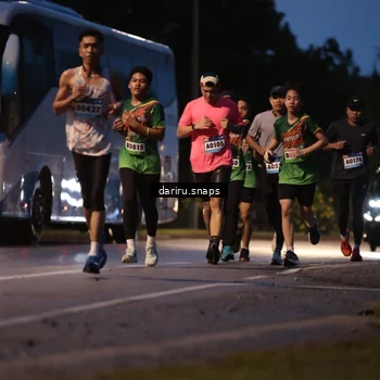 Runner Photo 9250997