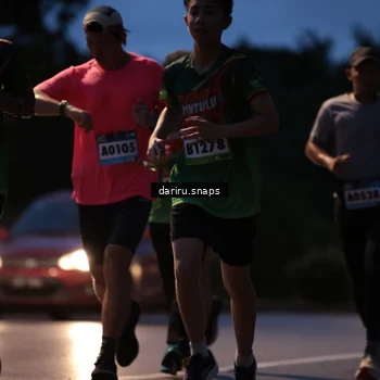 Runner Photo 9251052