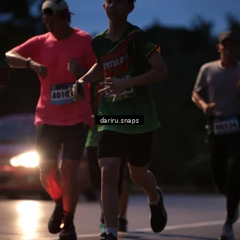 Runner Photo 9251061