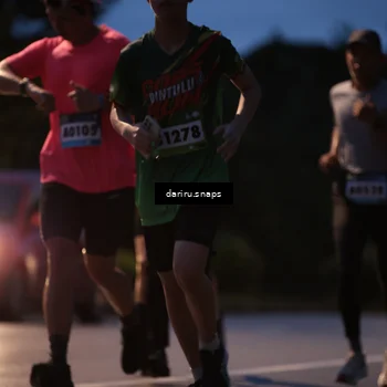 Runner Photo 9251172