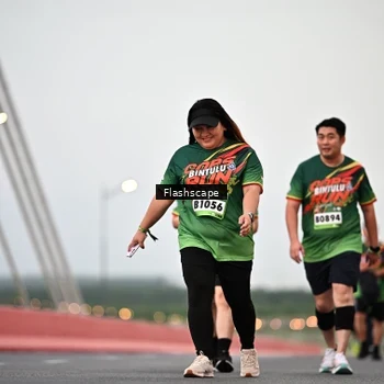 Runner Photo 9251178