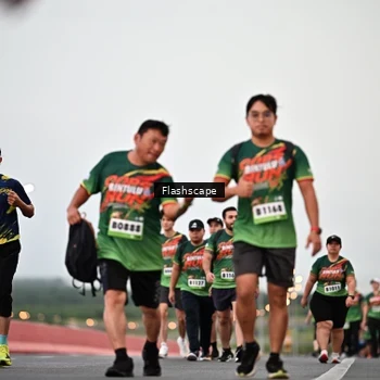 Runner Photo 9251348