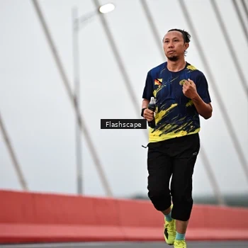 Runner Photo 9251364
