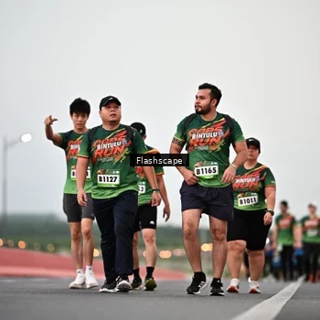 Runner Photo 9251400