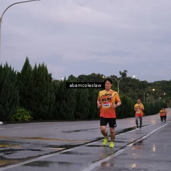 Runner Photo 9251543