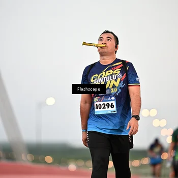 Runner Photo 9251811
