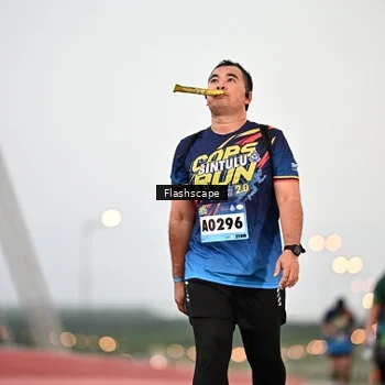 Runner Photo 9251834