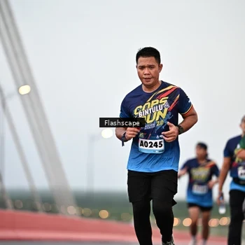 Runner Photo 9251896