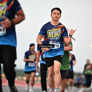 Runner Photo 9251948