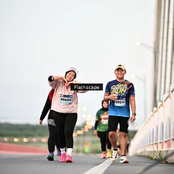 Runner Photo 9252800