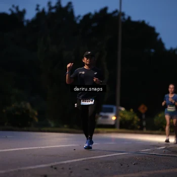 Runner Photo 9253059