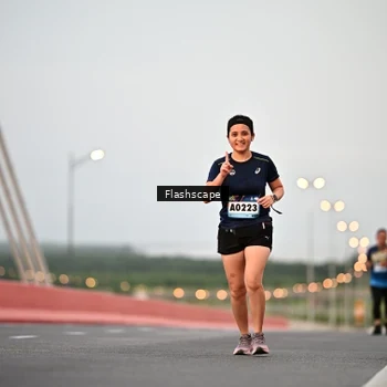 Runner Photo 9253100
