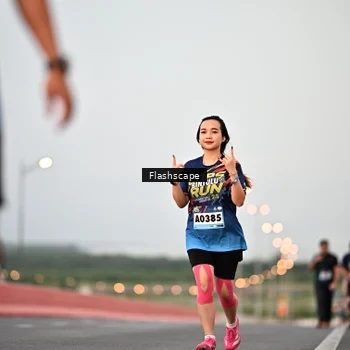 Runner Photo 9253120
