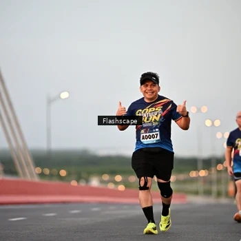 Runner Photo 9253223