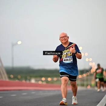 Runner Photo 9253244