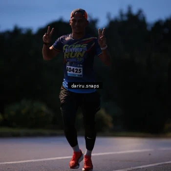 Runner Photo 9253294