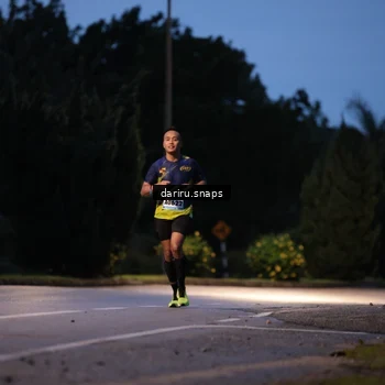 Runner Photo 9253312