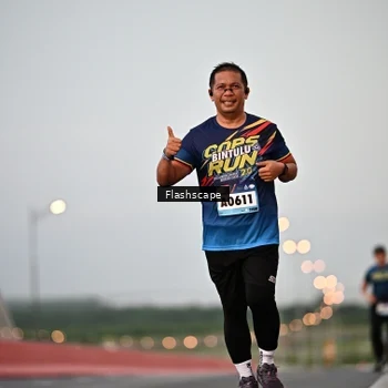Runner Photo 9254042