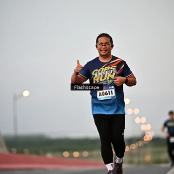 Runner Photo 9254074