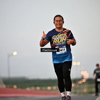Runner Photo 9254076
