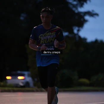 Runner Photo 9254098