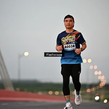 Runner Photo 9254191
