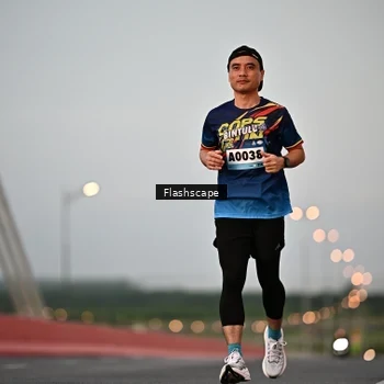 Runner Photo 9254212