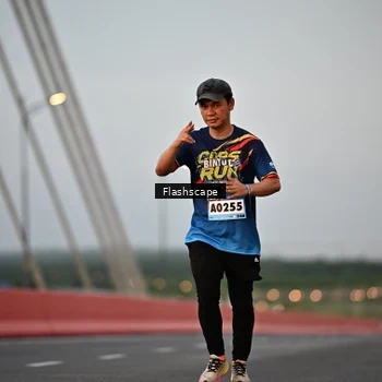 Runner Photo 9254225