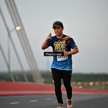 Runner Photo 9254252