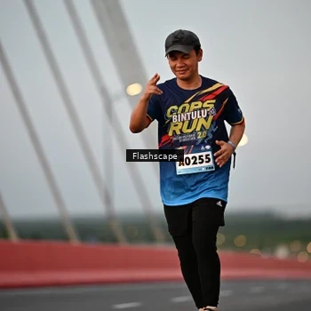 Runner Photo 9254254