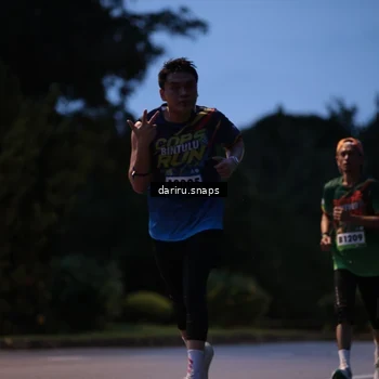 Runner Photo 9254737