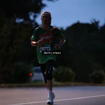Runner Photo 9254818