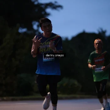 Runner Photo 9254847