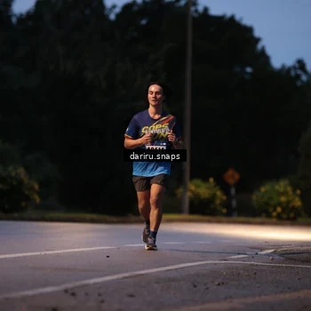 Runner Photo 9256051