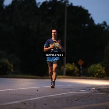 Runner Photo 9256055