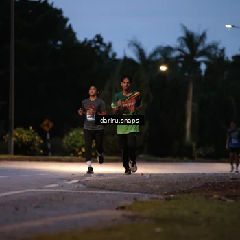 Runner Photo 9256214