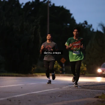 Runner Photo 9256393