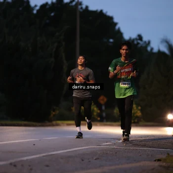 Runner Photo 9256473