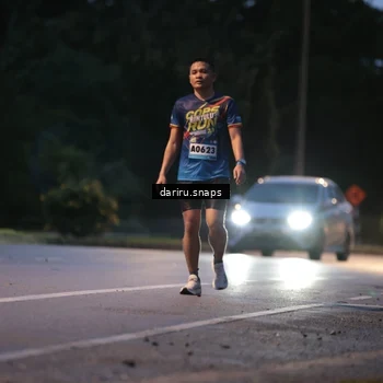 Runner Photo 9256498